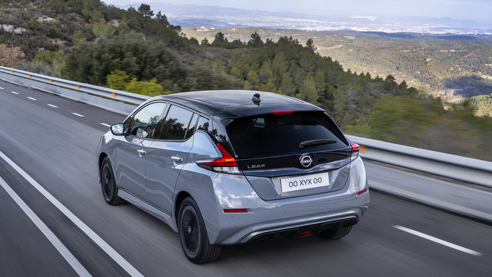 Nissan LEAF: Ήπια φρεσκαρισμένο 